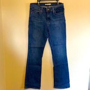 Women’s Levi’s. Slim Boot Cut.